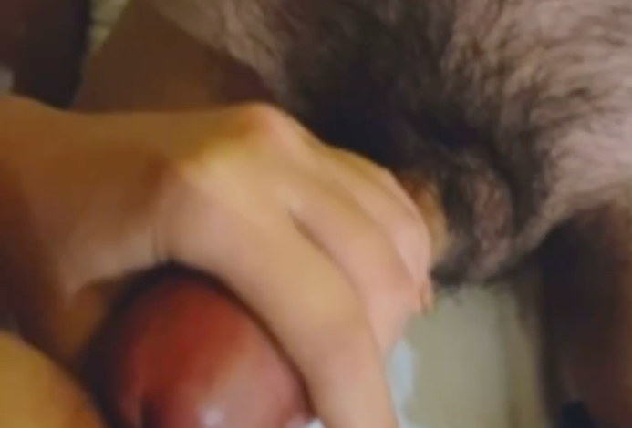 香港第一淫娃 Sasako用手玩撚：喺咁流口水