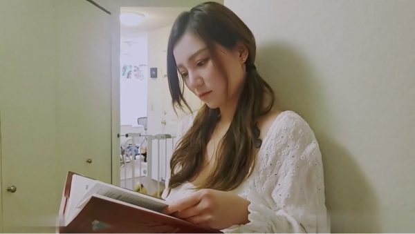 外射黑絲上門補習老師 劉玥