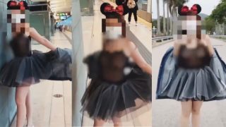 可愛香港少女 去迪士尼著公主裙平胸露出